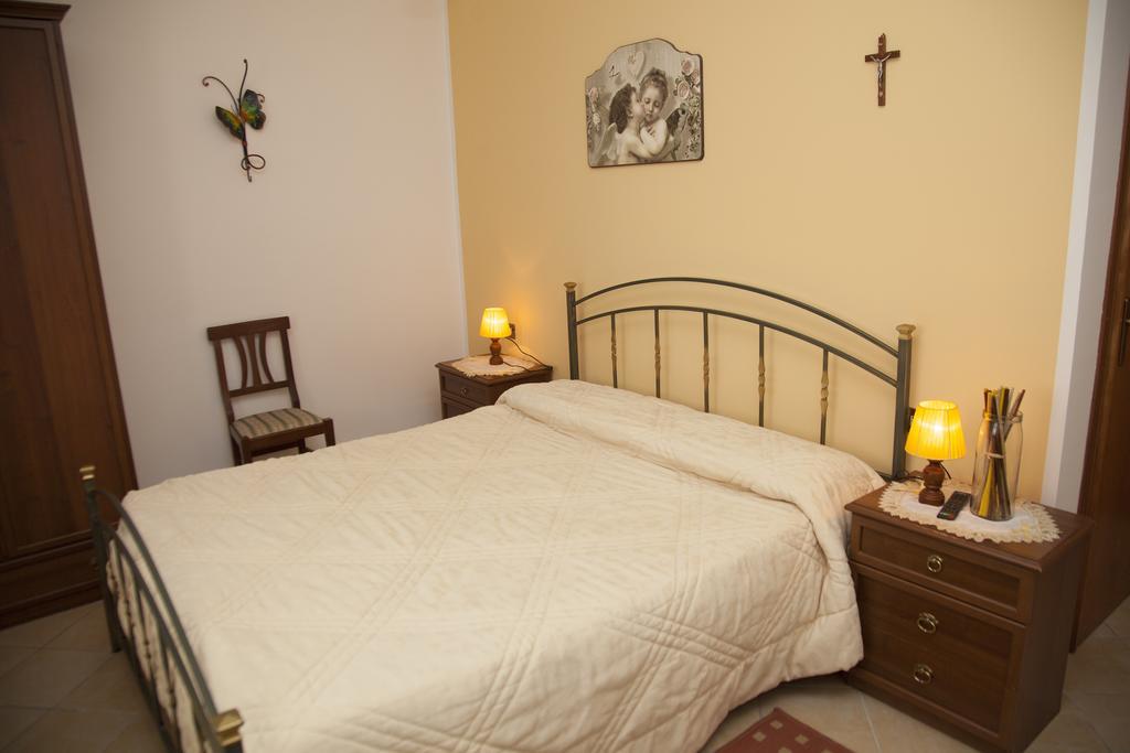Agriturismo La Vecchia Cascina Di Paolo & Belinda Villa Пиетрелчина Екстериор снимка