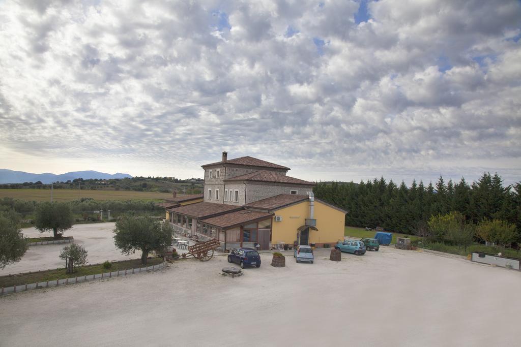 Agriturismo La Vecchia Cascina Di Paolo & Belinda Villa Пиетрелчина Екстериор снимка