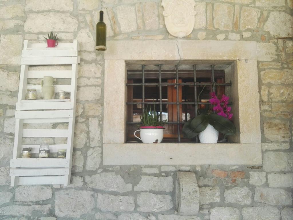Agriturismo La Vecchia Cascina Di Paolo & Belinda Villa Пиетрелчина Екстериор снимка