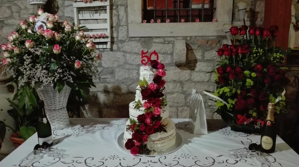 Agriturismo La Vecchia Cascina Di Paolo & Belinda Villa Пиетрелчина Екстериор снимка
